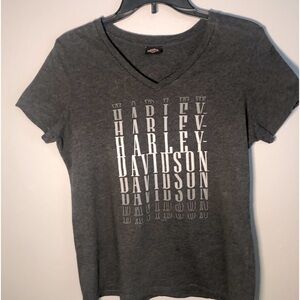 Woman’s light Harley-Davidson Muscle T-Shirt.